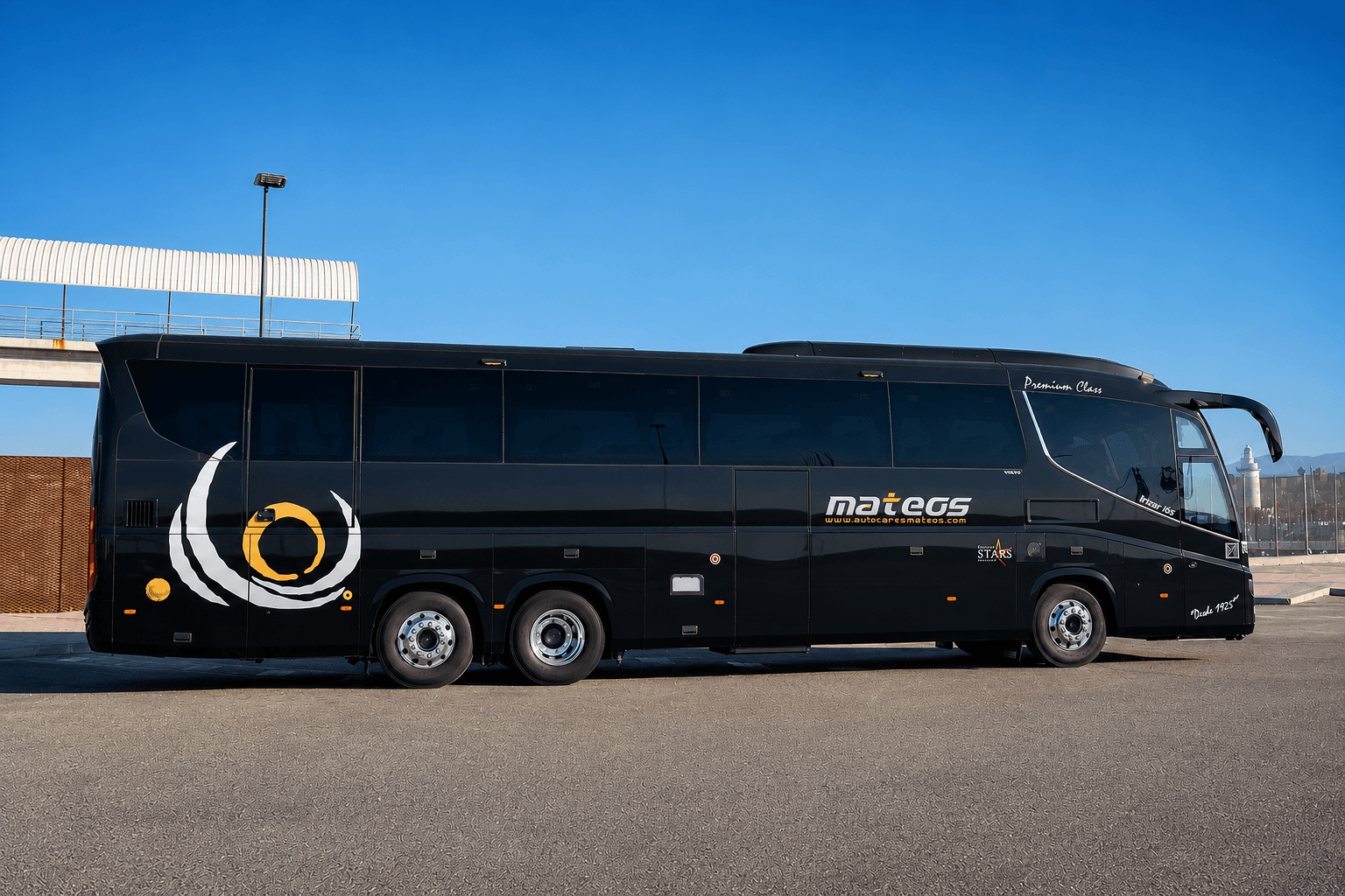 Autocar 59 plazas Autocares Mateos – exterior