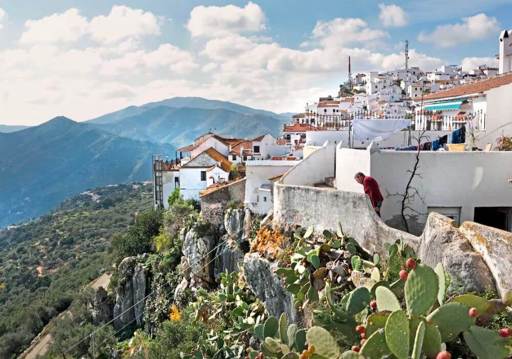 Qué ver en la Axarquía: pueblos, rutas y rincones imprescindibles de Málaga